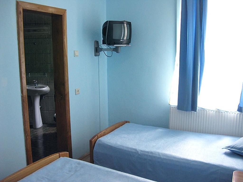 Hostel Sport Крайова Экстерьер фото